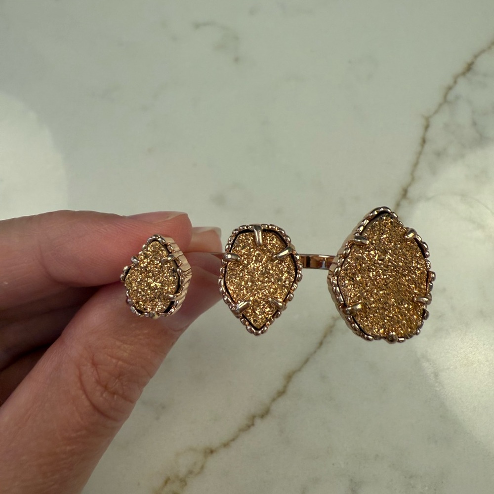 Vintage Kendra Scott rose gold Naomi ring